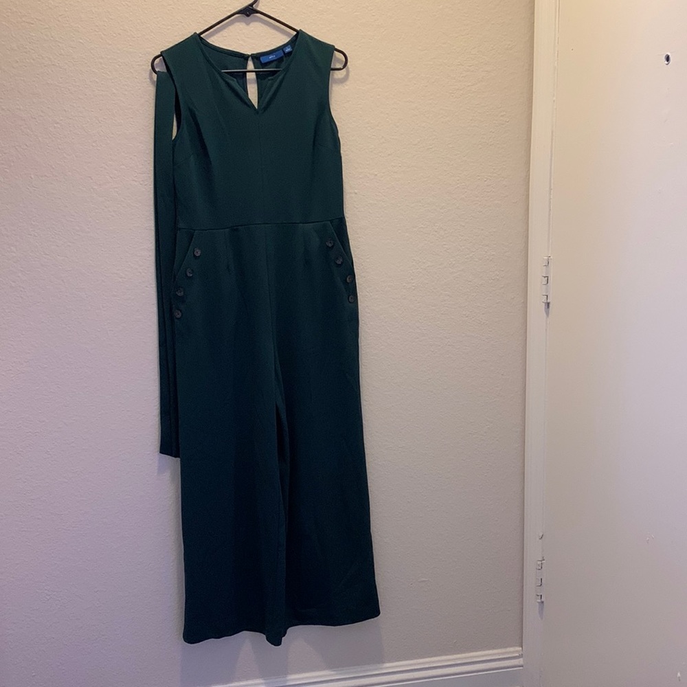 Apt 9 Green Jumpsuit with Keyhole Back and Optional Tie Belt